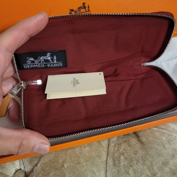 Authentic Fool toe pen pouch in maroon - Picture 4 of 7